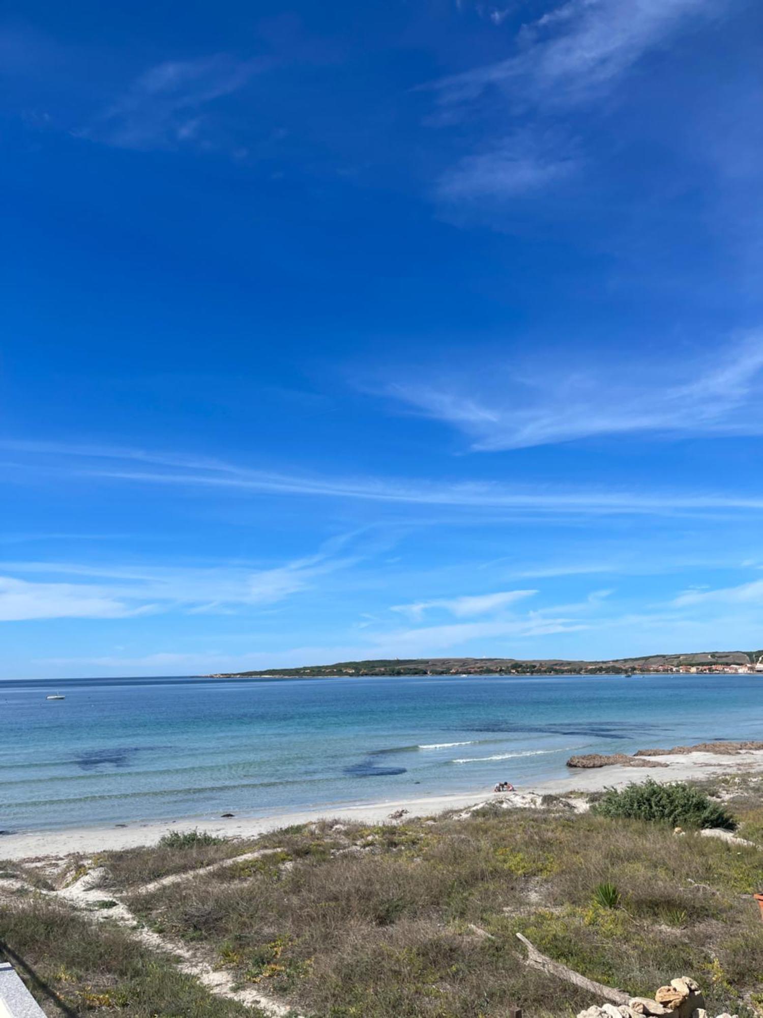 Hotel Maluentu Putzu Idu Exteriör bild